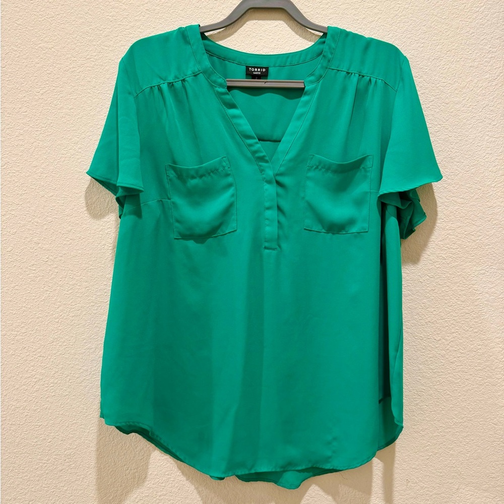 Torrid Harper pocket top